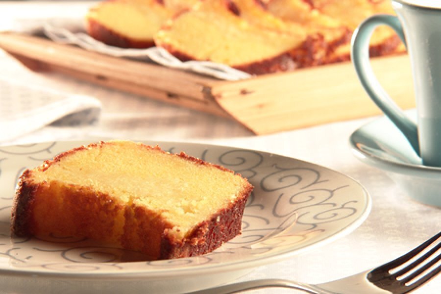 Bolo de fubá cremoso para o café da tarde