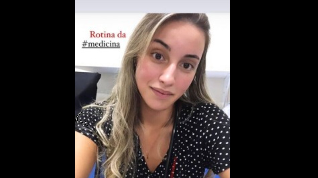  A estudante Nathiely da Silva do Nascimento, de 20 anos, presa em flagrante por se passar por médica em um hospital do Rio de Janeiro