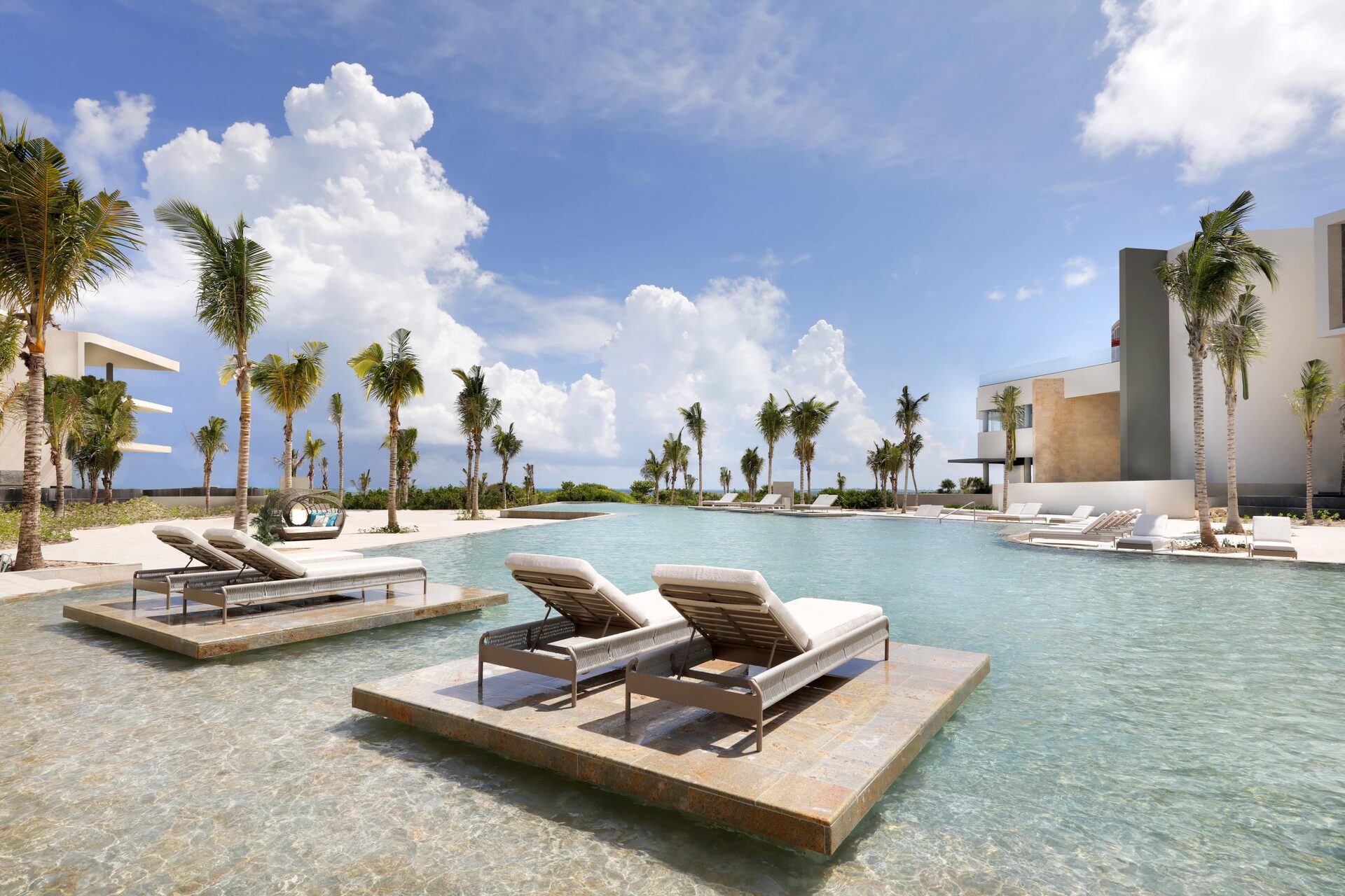 TRS Coral Hotel, resort de luxo em Costa Mujeres, região mais afastada de Cancún , no México