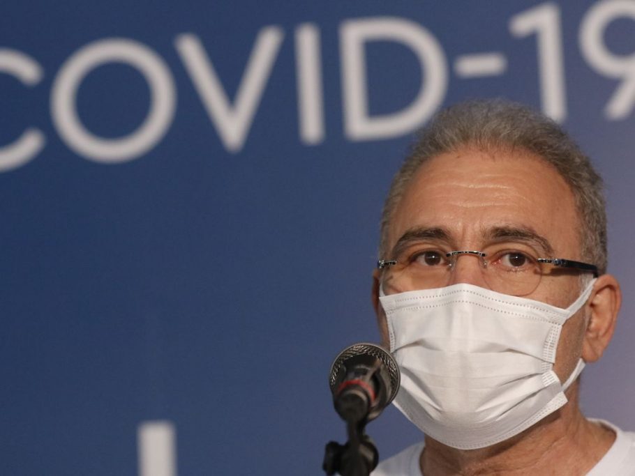 Ministro da Saúde Marcelo Queiroga fala em “tirar de uma vez por todas o uso dessas máscaras”