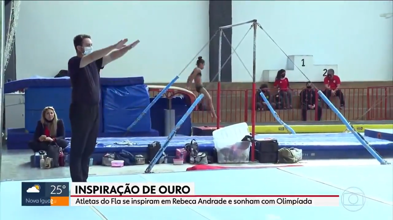 Repórter da Globo se arrisca na ginástica e dá saltos ao vivo