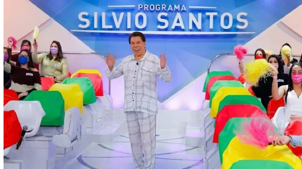 Pijama usado por Silvio Santos foi um presente do neto Tiago Abravanel