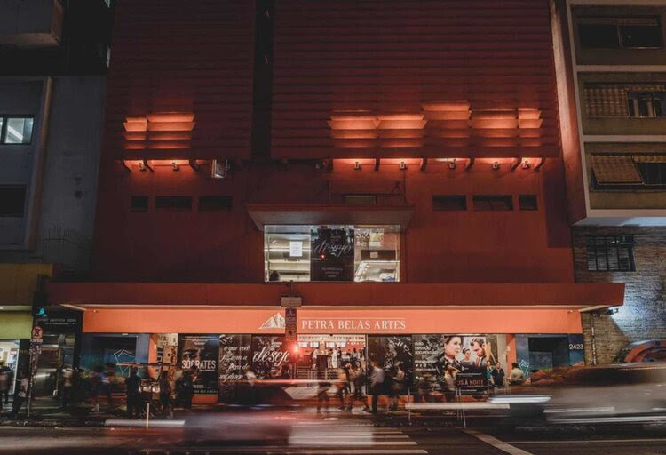 A Feira de Discos e Vinil, que acontece na cidade há mais de 10 anos, desembarca no Cine Petra Belas Artes, no próximo domingo, 3 de outubro