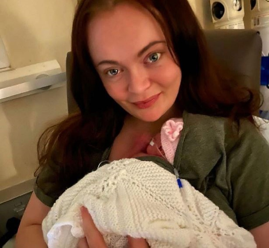 Mãe internada com covid-19 deu à luz em coma