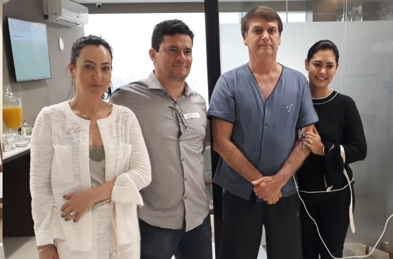 Moro em visita a Bolsonaro no hospital em setembro de 2019 em internação para cirurgia para correção de uma hérnia