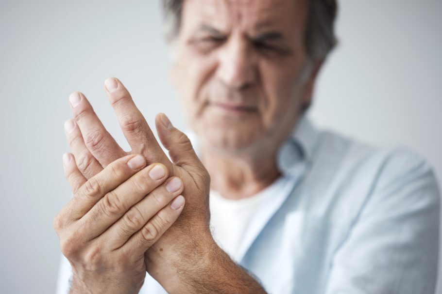 Síndrome da Mão Alheia: entenda o que é essa doença rara e estranha