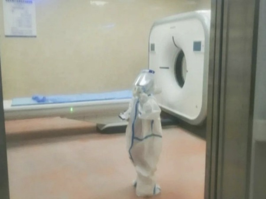 criança isolada em hospital na china