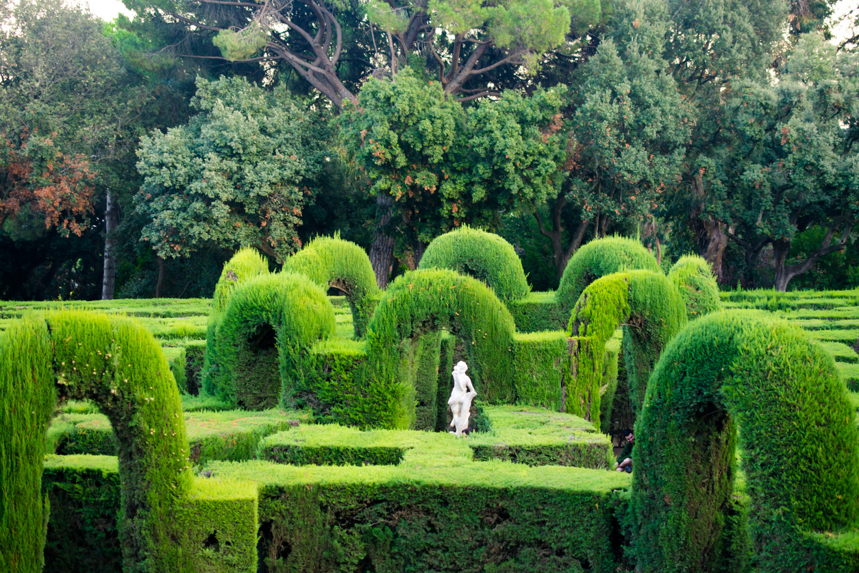 Os labirintos do belo parque Laberint d’Horta, um dos mais antigos de Barcelona