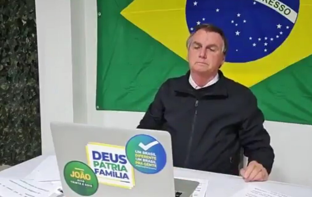 Jair Bolsonaro se irritou com uma pergunta de André Marinho