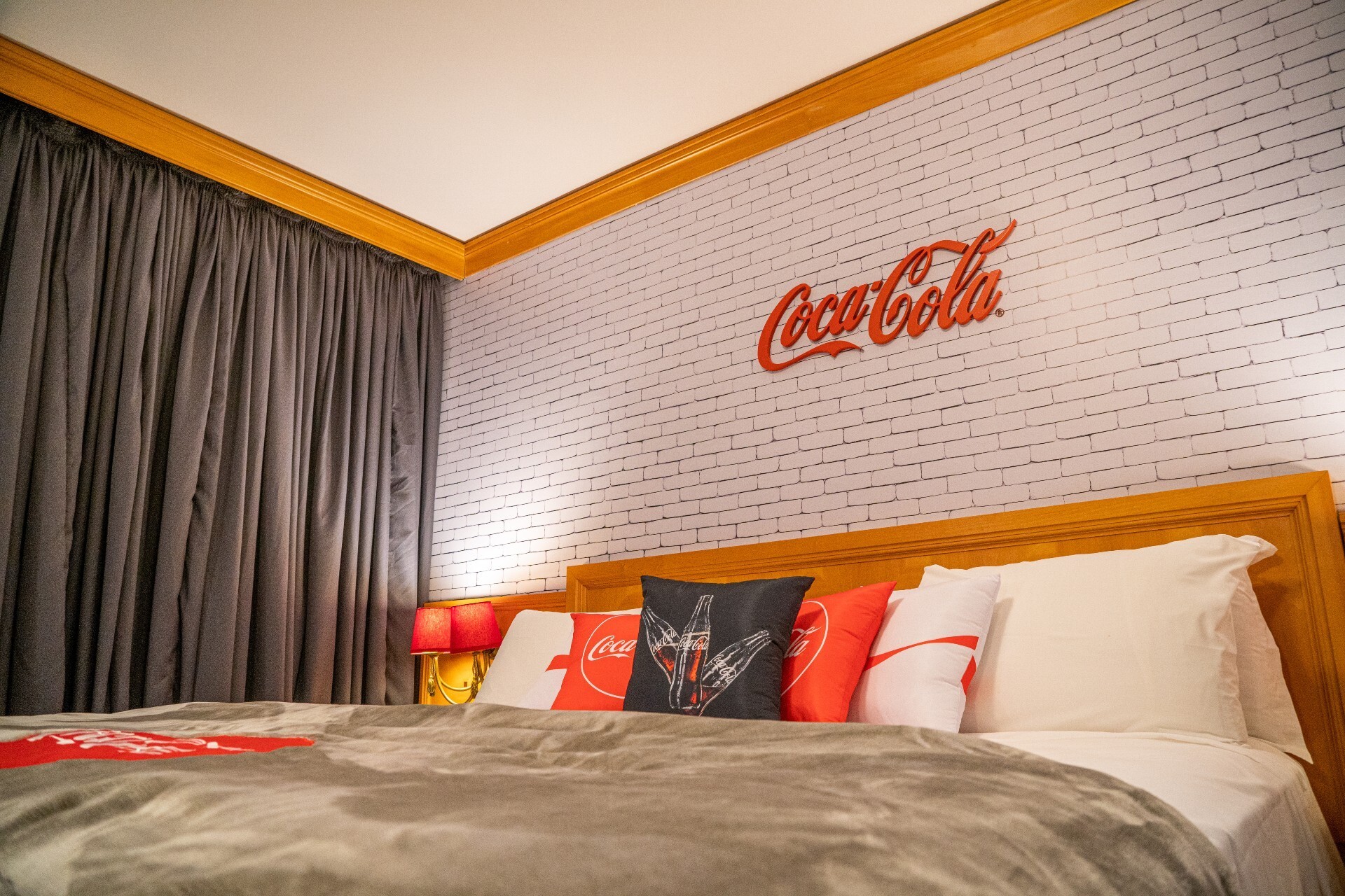 O quarto quarto temático da Coca-Cola está disponível para locação