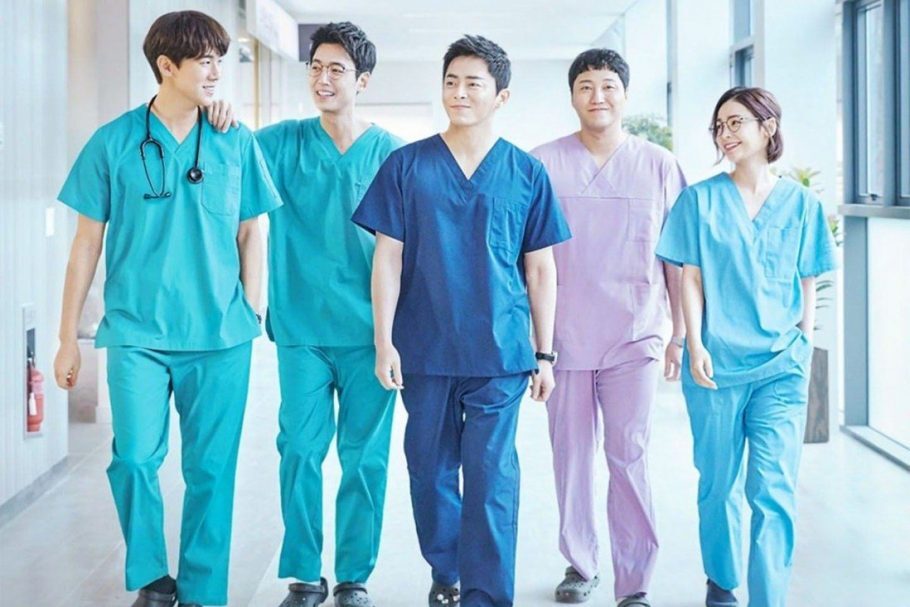 Hospital Playlist é focada na vida de cinco amigos médicos