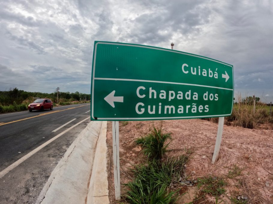 Estrada para o Parque Nacional da Chapada dos Guimarães