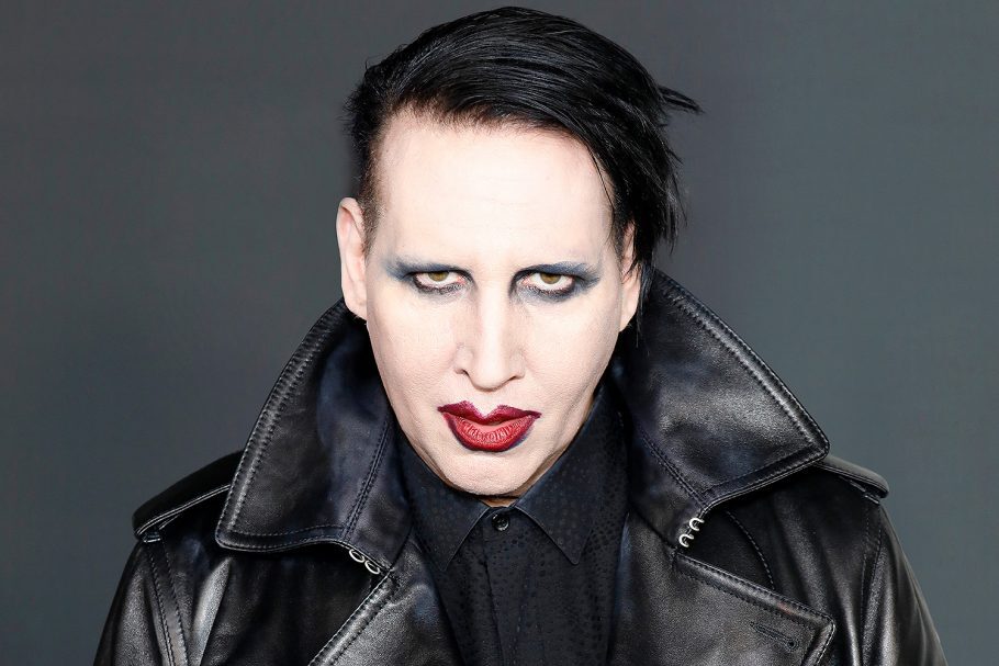 Petição busca tirar clipe de “Heart-Shaped Glasses” do Marilyn Manson