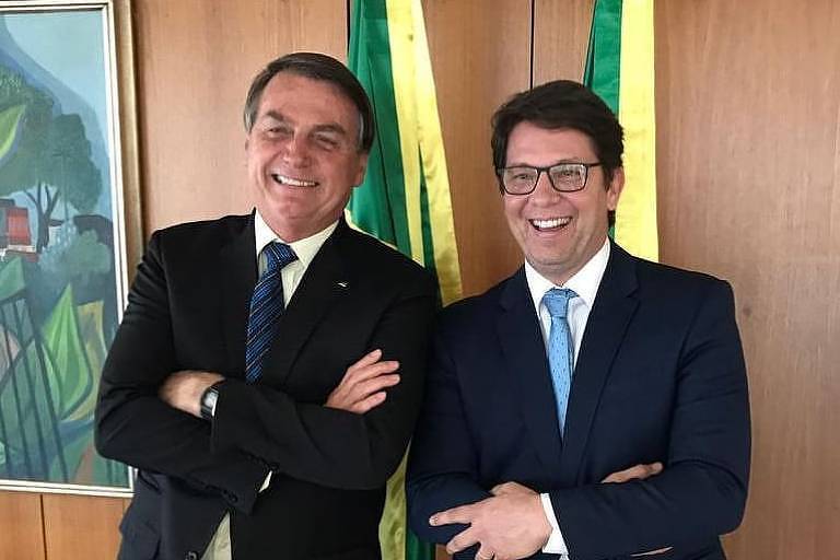 Bolsonaro e Mario Frias