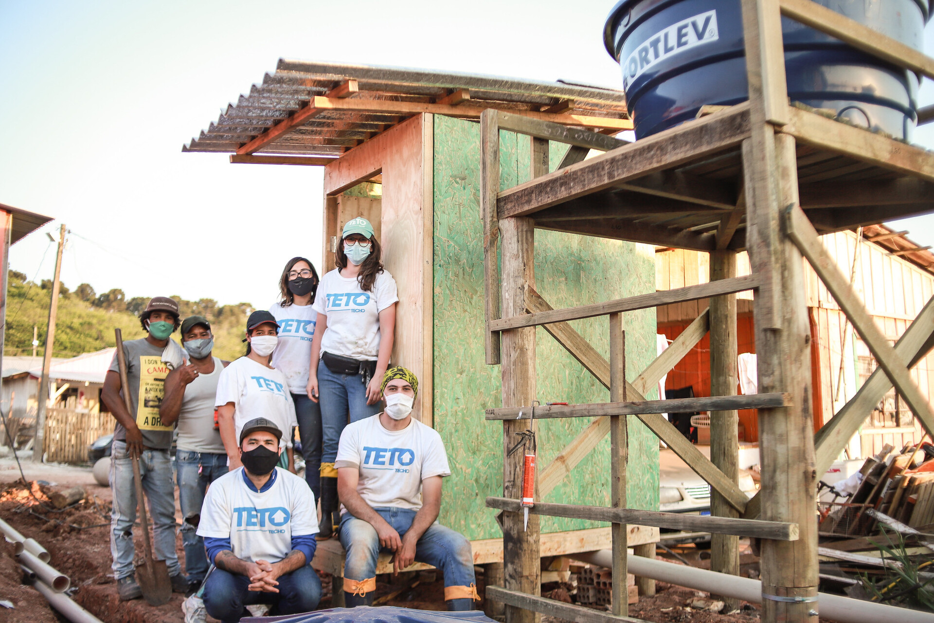 A doação para o TETO será destinada à instalação de banheiros comunitários nas comunidades de até sete estados do Brasil