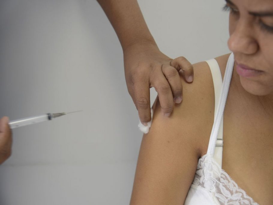Rio de Janeiro retoma vacinação contra a gripe
