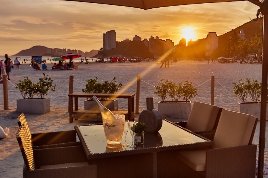 O Thai Beach Lounge é inspirado nos seletos beach clubs de Saint-Tropez, Ibiza e Tulum