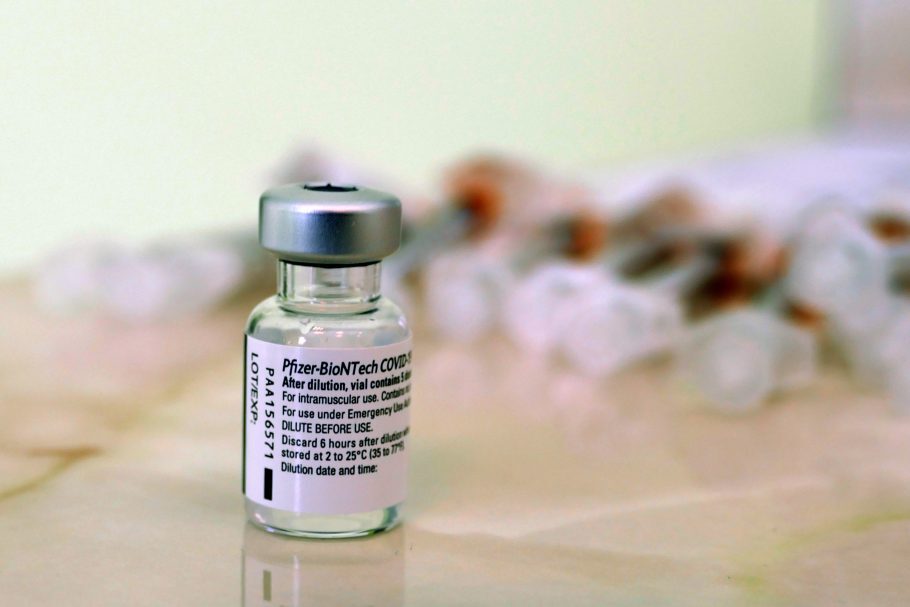 vacina pfizer contra a Ômicron