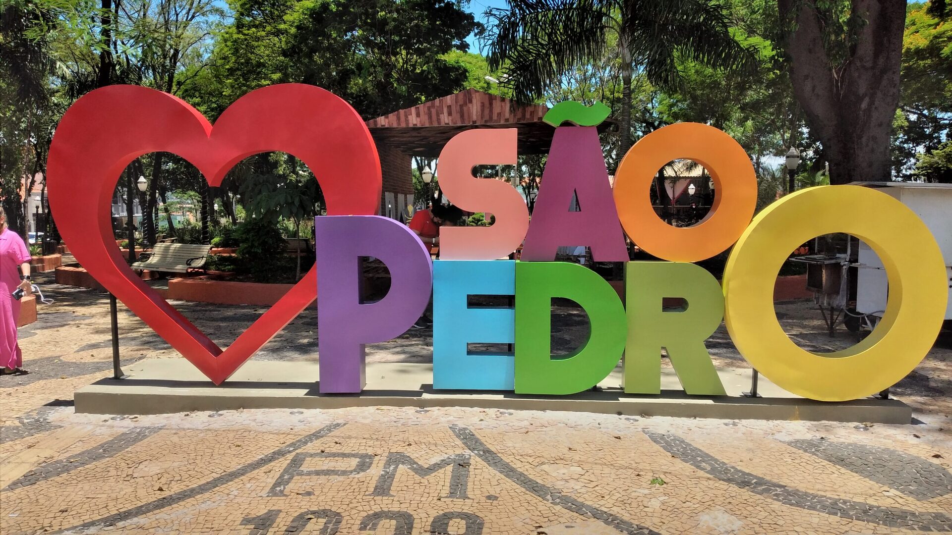 São Pedro (SP) oferece aventura, belas paisagens e boa comida caipira
