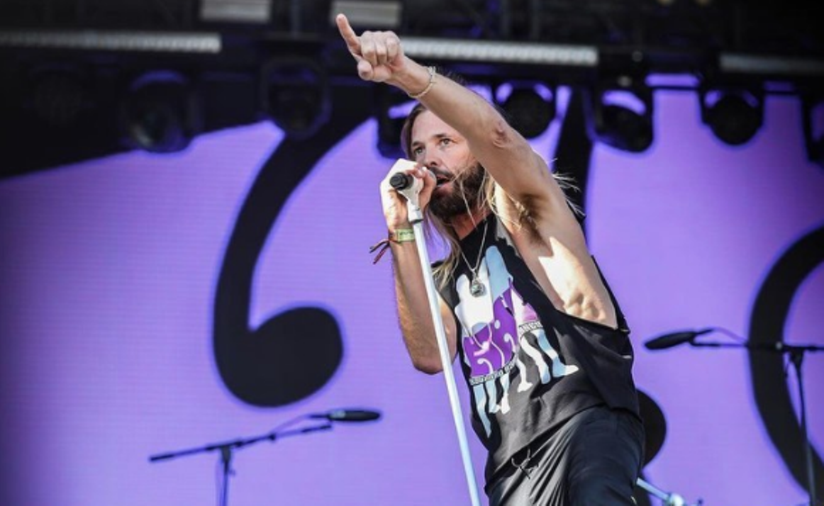 Taylor Hawkins, baterista do Foo Fighters, morre dois dias antes de show no Lollapalooza Brasil