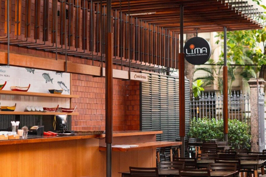 O Restaurante Lima Cocina Peruana, do Villa 25 Hostel & Suítes