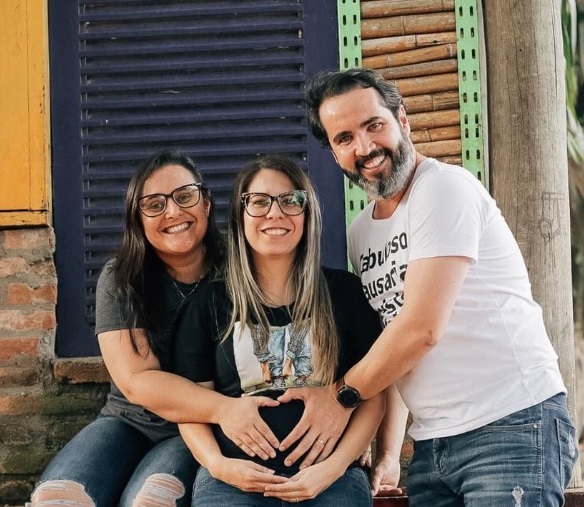 Trisal de Bragança Paulista é formado por duas mulheres e um homem