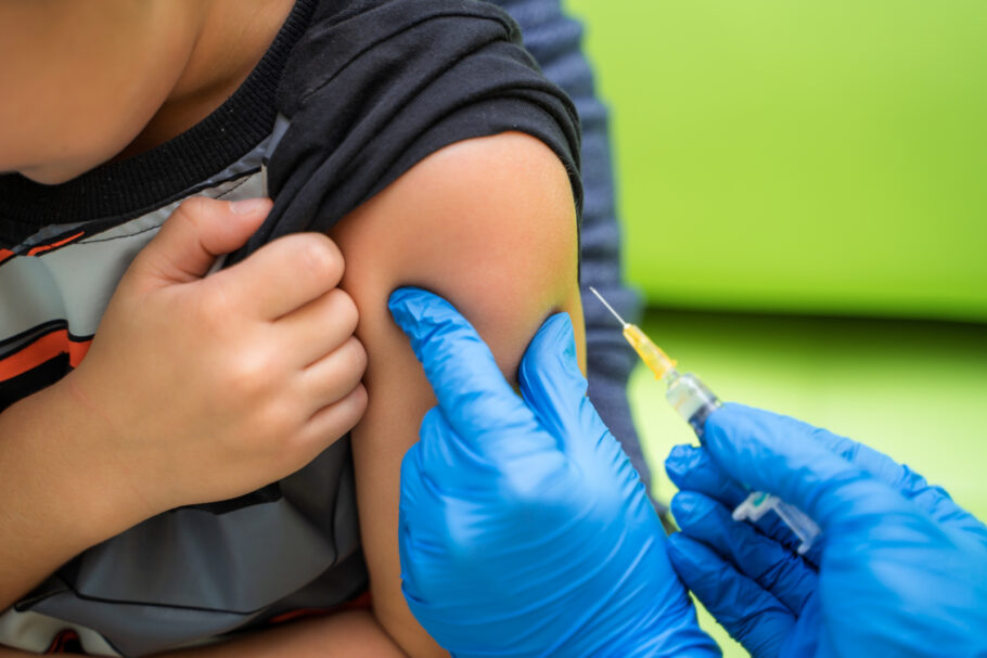 OMS pede reforço nos programas de vacinação contra o sarampo