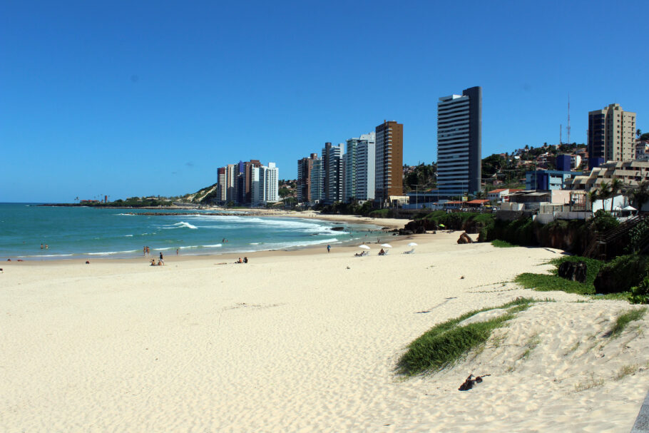 Praia de Areia Preta, em Natal (RN)