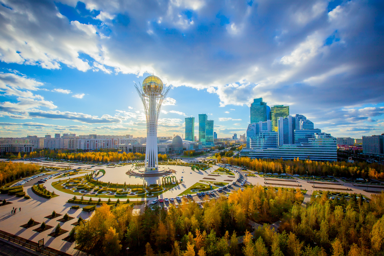 Governo do Cazaquistão oferece 550 bolsas de estudo para graduação e pós