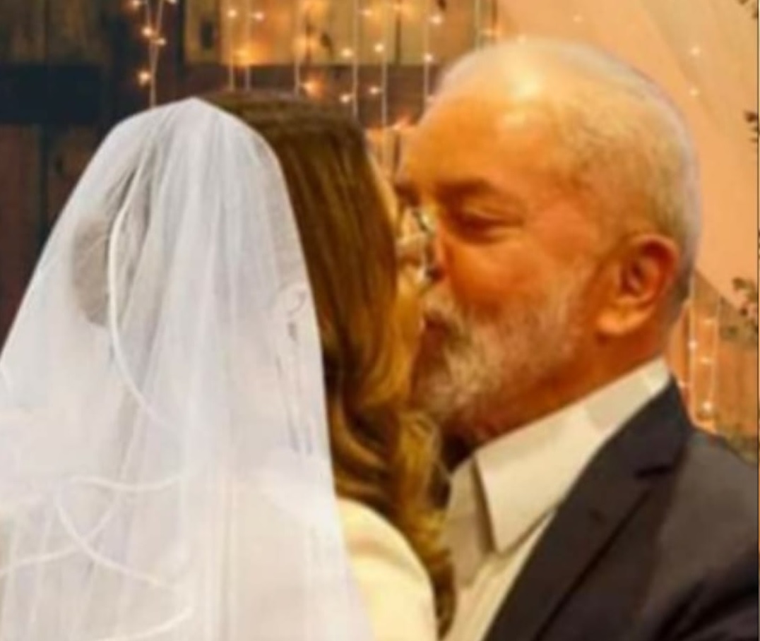 Lula faz votos de casamento ao trocar alianças com Janja: ‘O amor venceu’