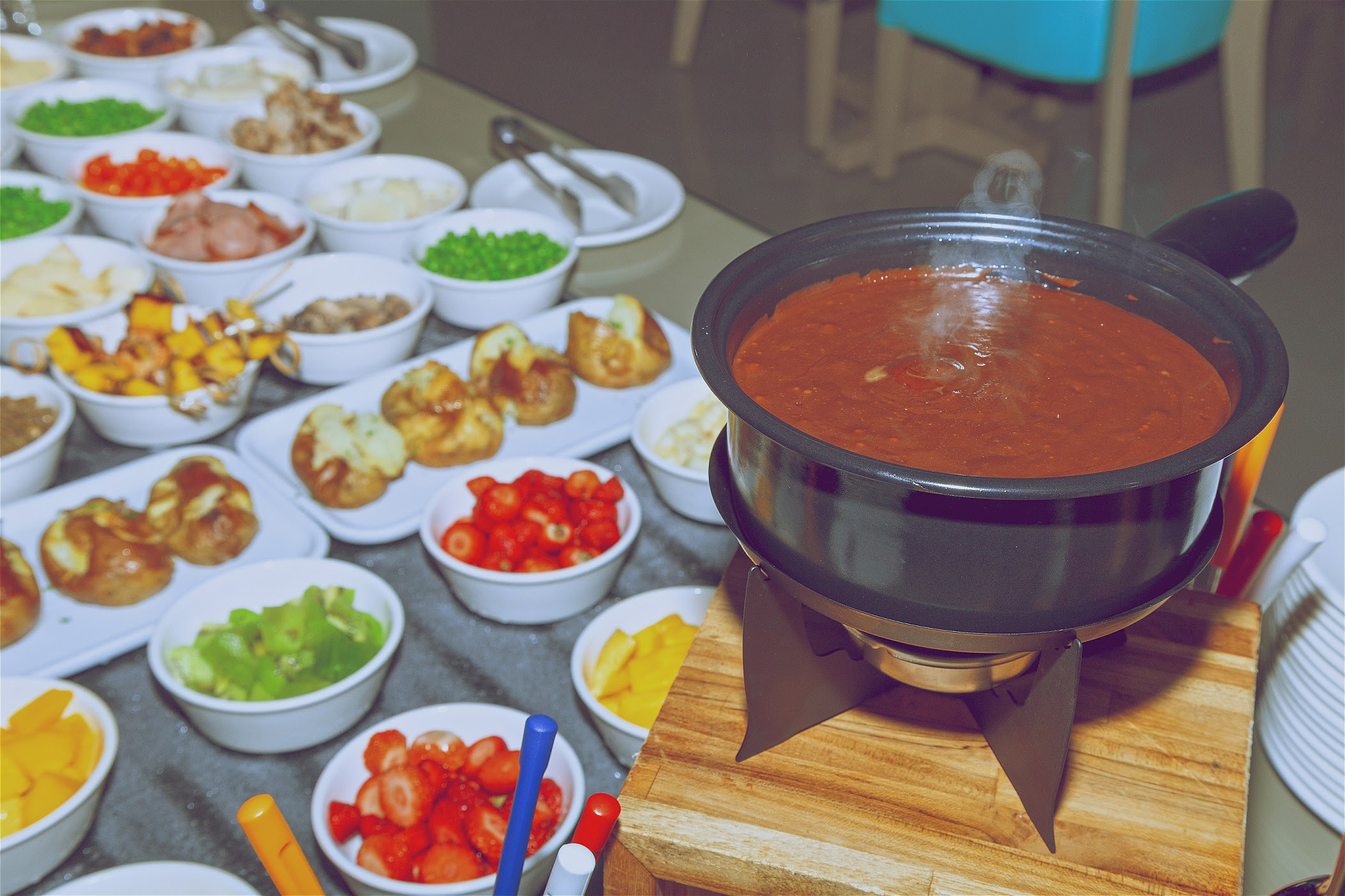  Bufê de sopas e fondues está disponível todas às quintas e sextas-feiras, das 19h às 22h30