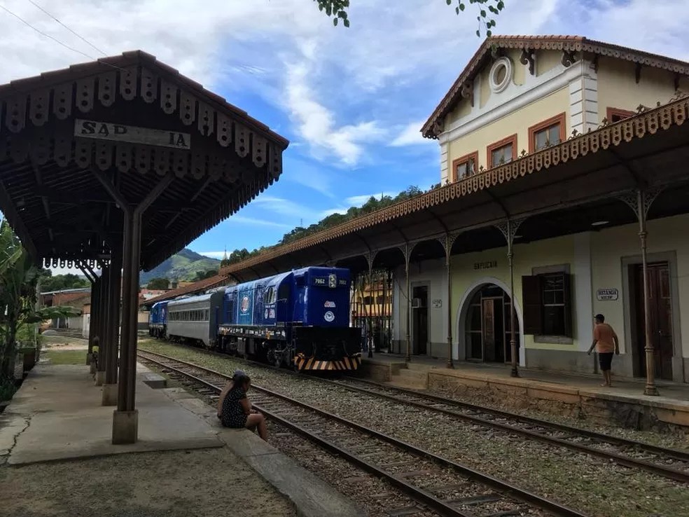 trem turístico Rio-Minas 