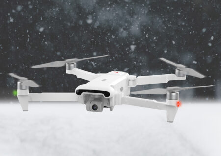 Drone FIMI X8SE 2022 custa entre R$ 2.471,97 e R$2.705,32
