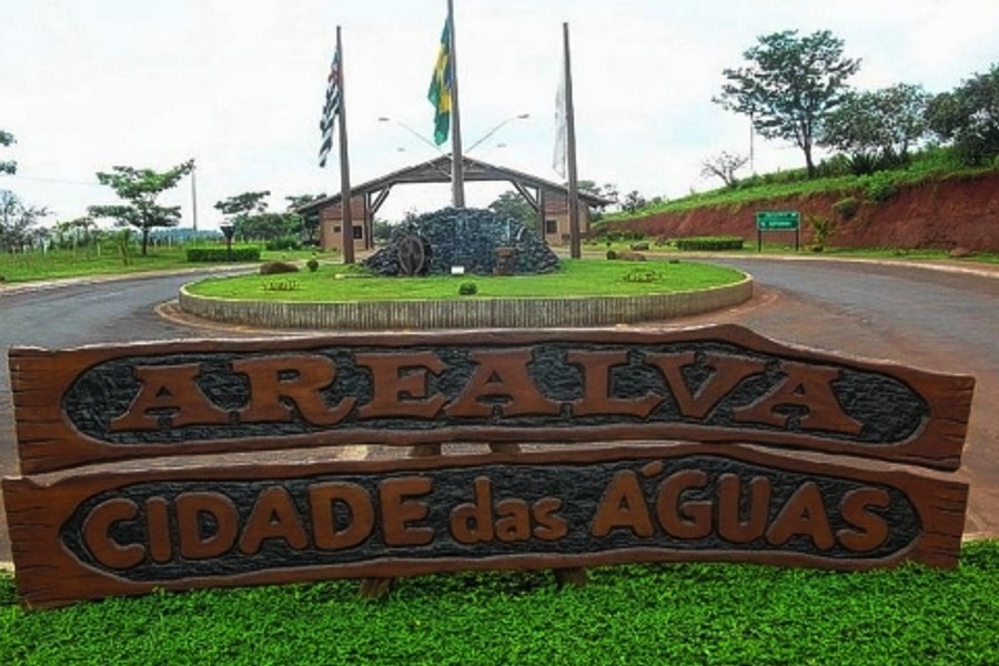 Arealva fica a cerca de 360 km da capital paulista