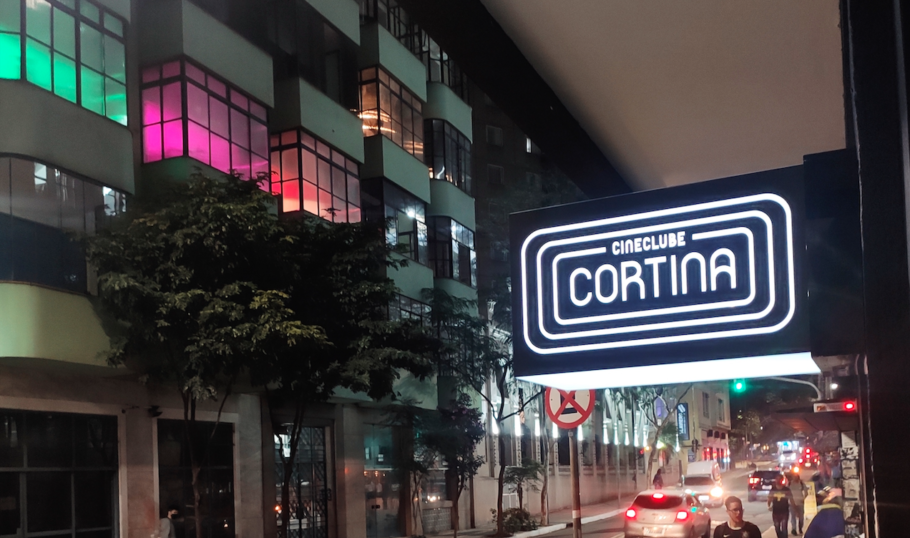 Cineclube Cortina fica pertinho da praça da República