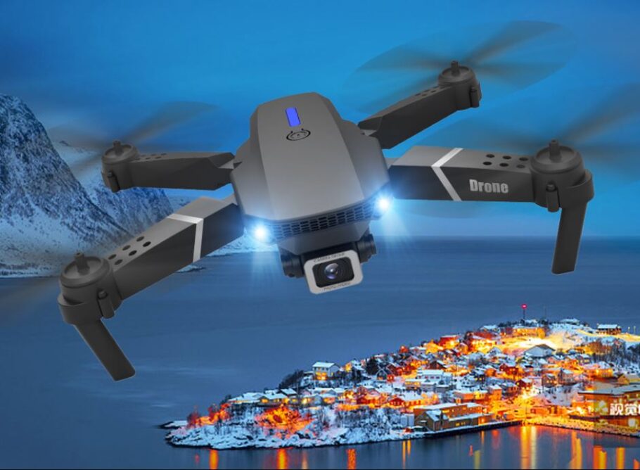 O drone E88pro custa entre R$ 153,92 e R$259,75 na promoção e é um ótimo modelo de entrada para quem quer conhecer esta tecnologia