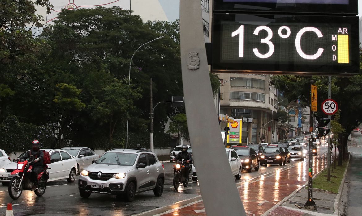 Informações do Climatempo indicam que, até o fim de setembro, frente fria volta a atingir SP – Rovena Rosa/Agência Brasil