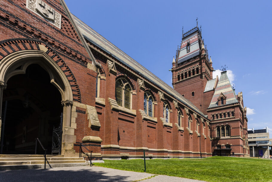 The high gothic Memorial Hall at Harvard University in Cambridge, Massachusetts, USA. Completed in 1877, it is a monument to the memorial of graduates who fought for the Union cause in the Civil War. Today it is a National Historic Landmark.