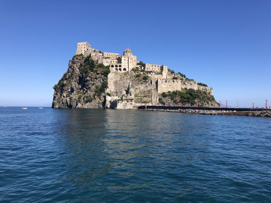 Castello Aragonese, cartão-postal de Ischia