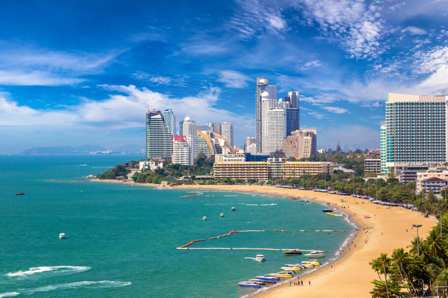 Vista panorâmica da praia de Pattaya, na Tailândia