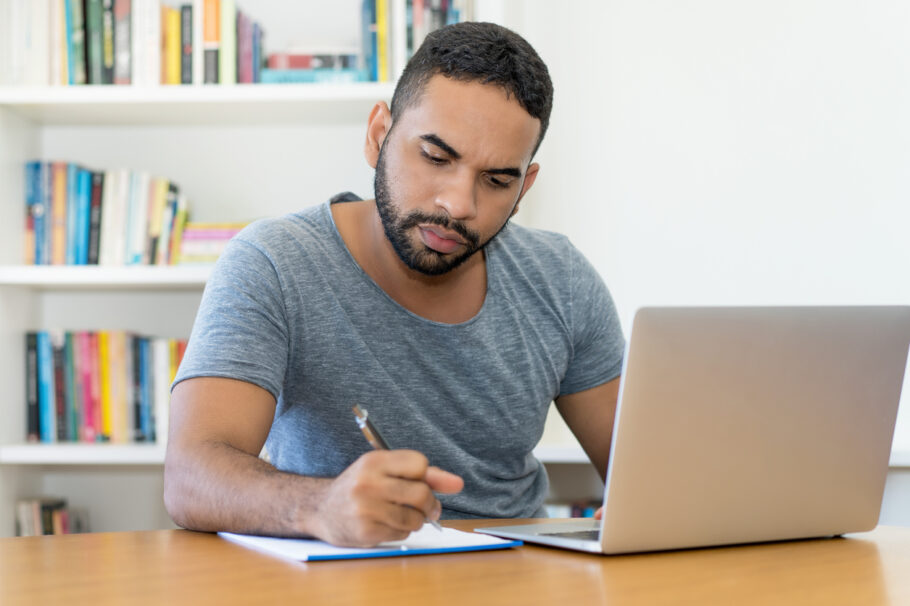 Programa de trainee da Ambev prevê possibilidade de atuar no exterior