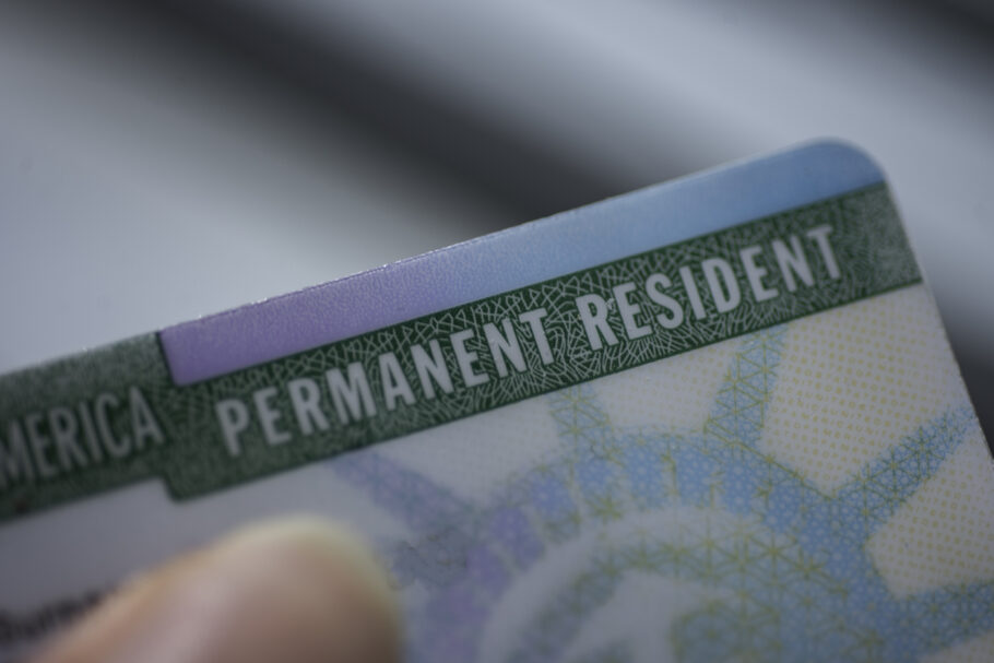 Não é tão simples conseguir o Green Card