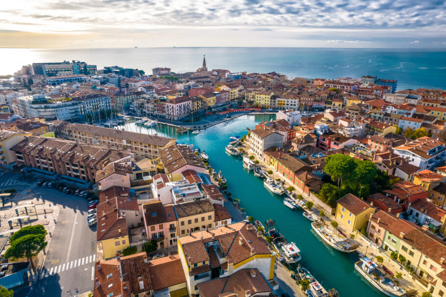 Conselho de turismo da região de Friuli-Venezia Giulia , nordeste da Itália, oferece passagens de trem gratuitas para turistas