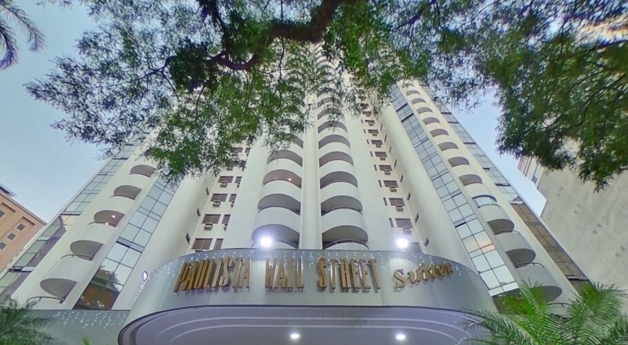 Fachada do hotel Travel Inn Paulista Wall Street opção para quem se hospedar em São Paulo