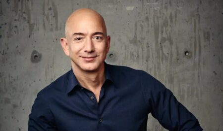 Ex-empregada de Jeff Bezos trabalhava 14 horas  sem acesso a banheiro