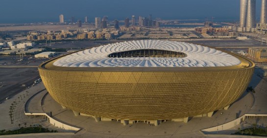 Fachada dourada marca estádio da final da Copa do Mundo do Catar