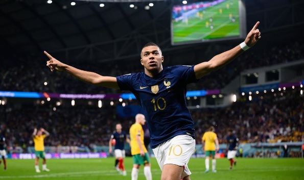 Ídolo da geração francesa, Mbappé já marcou sete vezes pelos Azuis em Copas do Mundo – Instagram/Reprodução