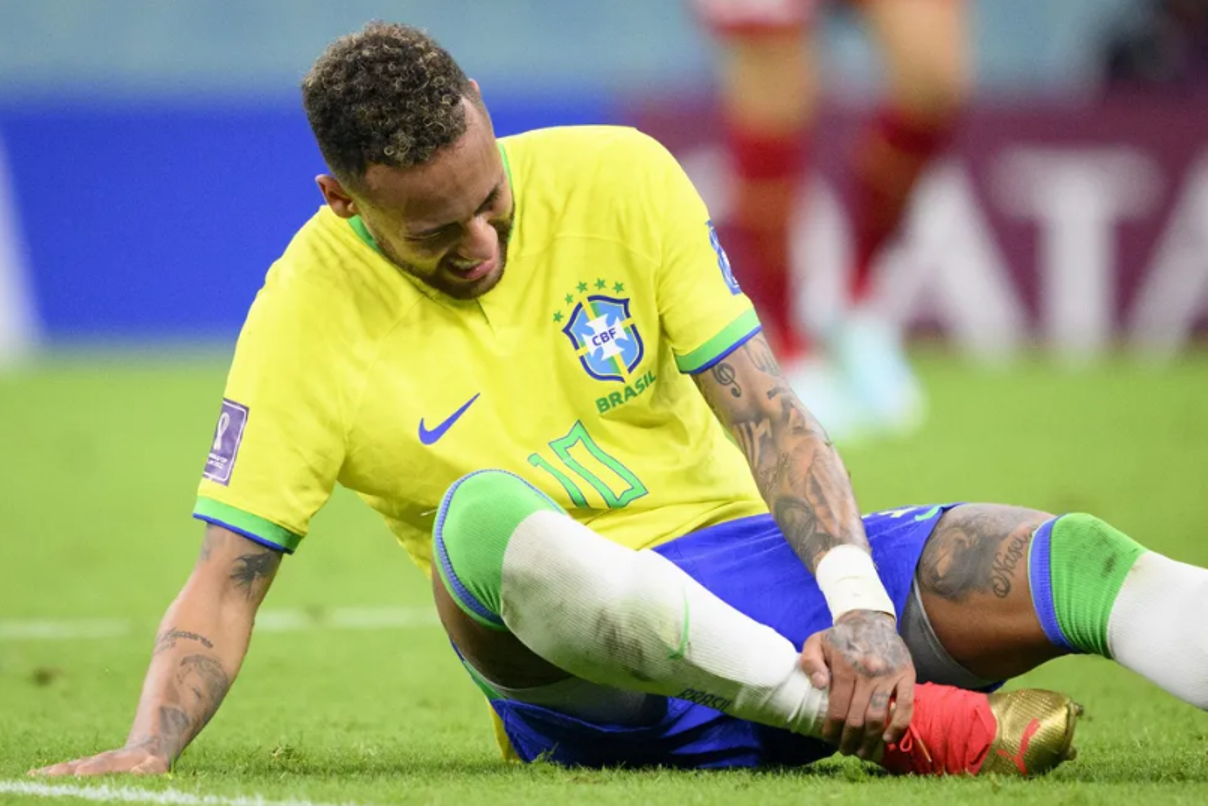 Neymar pode ficar de fora de toda a Copa do Mundo, diz Denilson