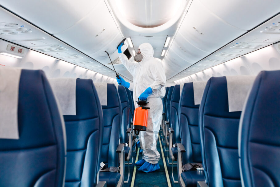 Comissárias revelam quais são a parte mais suja do avião