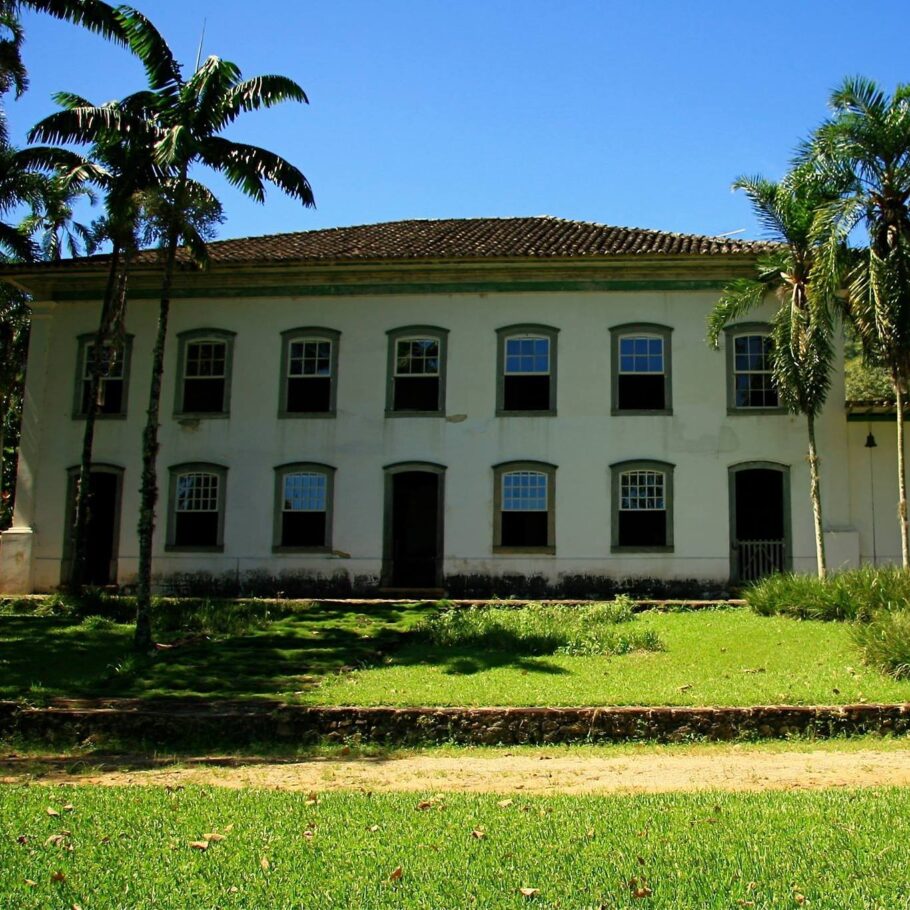 A sede Fazenda Vargem Grande, em Areias, é datada de 1837